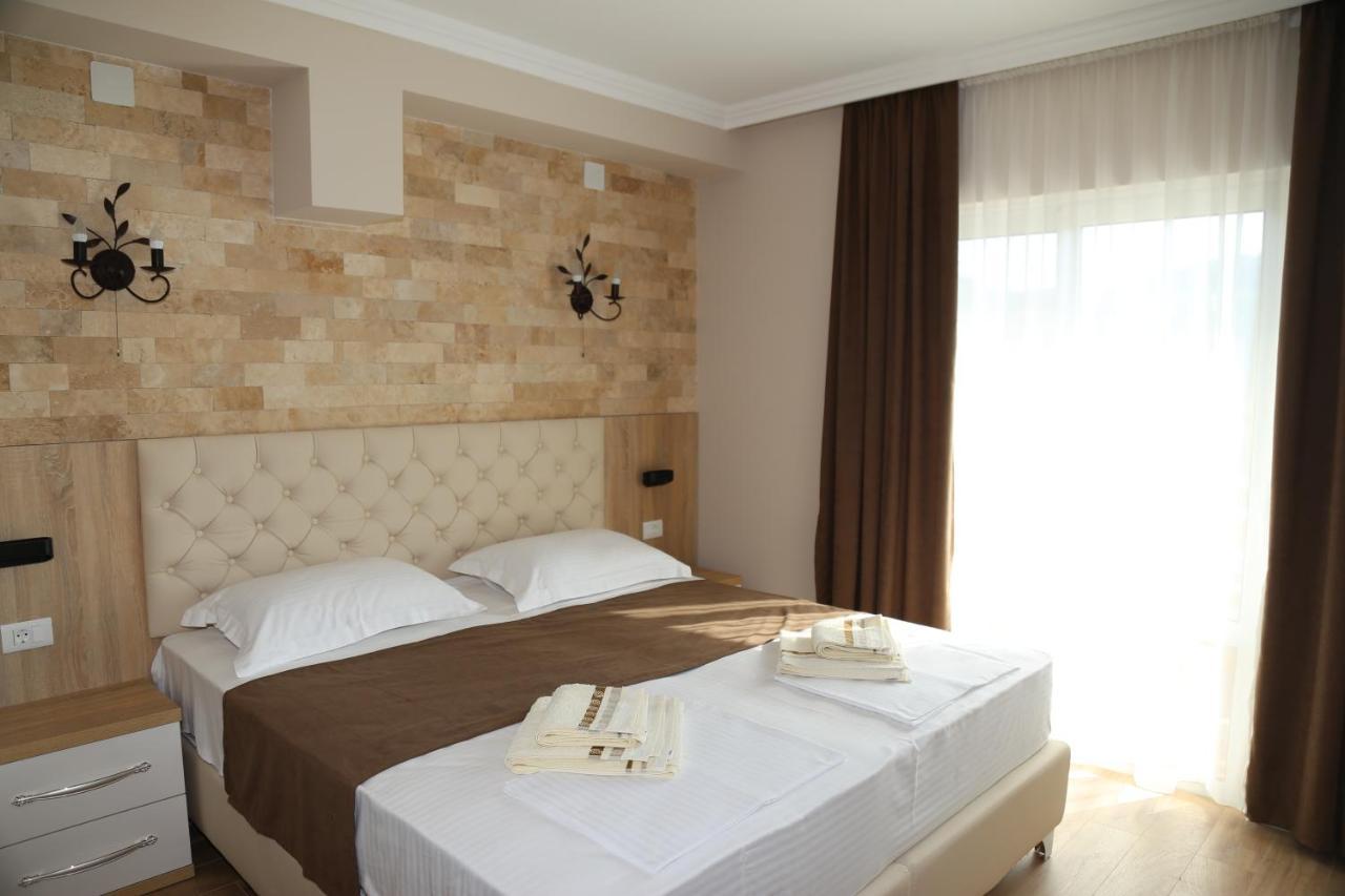 Hotel Metropolis Ulcinj Exterior foto